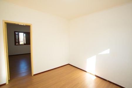 Casa à venda com 294m², 4 quartos e 2 vagas Casa à venda com 294m², 4 quartos e 2 vagasQuarto 1
