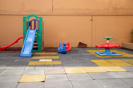 Apartamento à venda com 69m², 2 quartos e 1 vaga Apartamento à venda com 69m², 2 quartos e 1 vagaPlayground