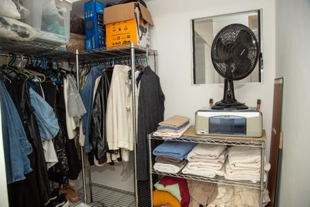 Apartamento à venda com 69m², 2 quartos e 1 vaga Apartamento à venda com 69m², 2 quartos e 1 vagaCloset