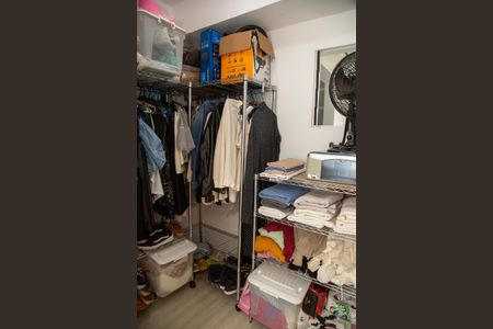 Apartamento à venda com 69m², 2 quartos e 1 vaga Apartamento à venda com 69m², 2 quartos e 1 vagaCloset