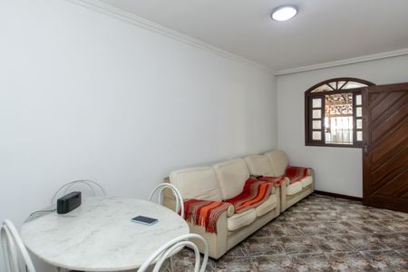 Sala de apartamento à venda com 2 quartos, 123m² em Heliópolis, Belo Horizonte
