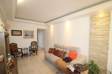 Apartamento à venda com 75m², 2 quartos e 1 vagaSala