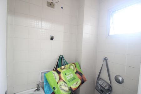 Apartamento à venda com 75m², 2 quartos e 1 vagaBanheiro de Serviço