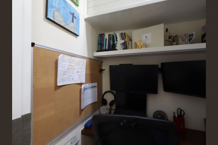 Apartamento à venda com 87m², 3 quartos e 2 vagasEscritório