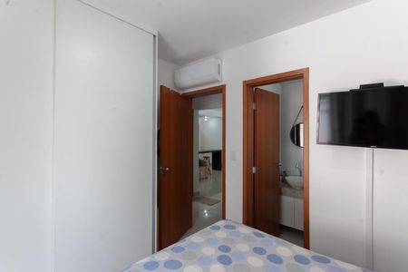 Apartamento à venda com 150m², 3 quartos e 2 vagas Apartamento à venda com 150m², 3 quartos e 2 vagasSuíte