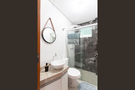 Apartamento à venda com 150m², 3 quartos e 2 vagas Apartamento à venda com 150m², 3 quartos e 2 vagasBanheiro Social