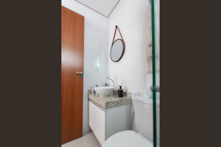 Apartamento à venda com 150m², 3 quartos e 2 vagas Apartamento à venda com 150m², 3 quartos e 2 vagasBanheiro da Suíte