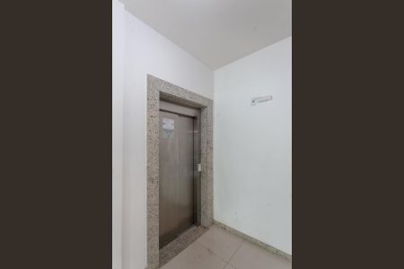 Apartamento à venda com 150m², 3 quartos e 2 vagas Apartamento à venda com 150m², 3 quartos e 2 vagasElevador