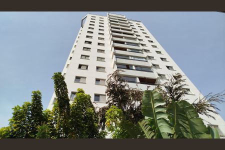 Apartamento à venda com 67m², 3 quartos e 1 vagaFachada