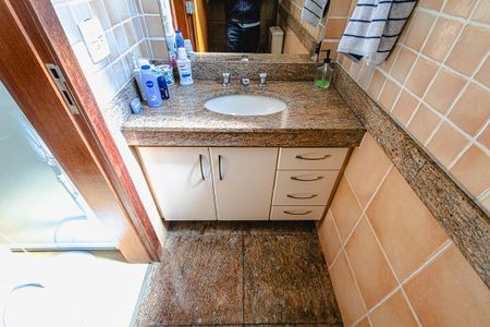 Apartamento à venda com 167m², 4 quartos e 3 vagasBanheiro Suíte 