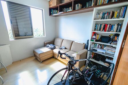 Apartamento à venda com 167m², 4 quartos e 3 vagasQuarto 2