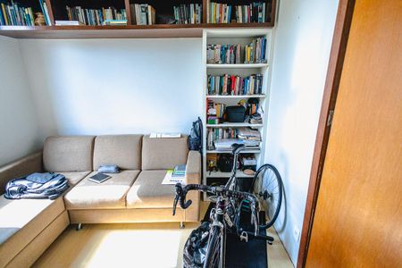 Apartamento à venda com 167m², 4 quartos e 3 vagasQuarto 2