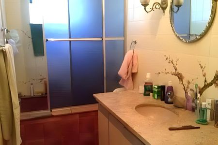 Casa à venda com 260m², 3 quartos e 2 vagas