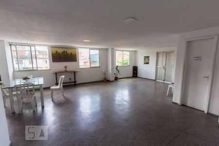 Apartamento para alugar com 75m², 2 quartos e 2 vagasÁrea comum - Salão de festas