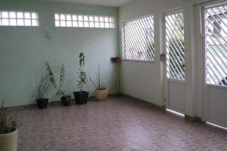 Casa à venda com 226m², 3 quartos e 2 vagas