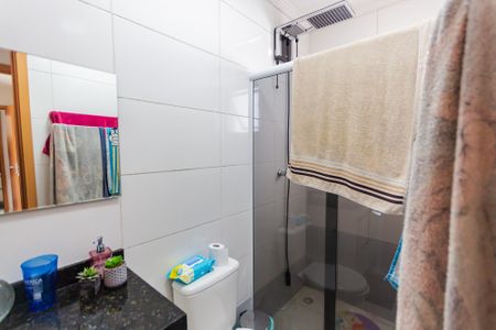 Apartamento à venda com 104m², 2 quartos e 1 vaga Apartamento à venda com 104m², 2 quartos e 1 vagaBanheiro