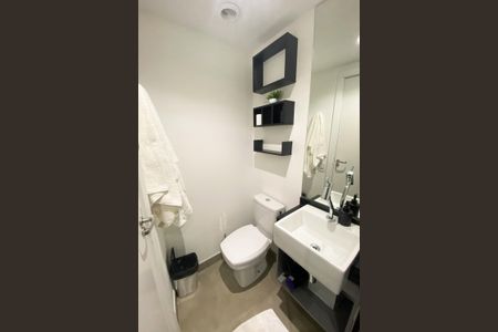 Banheiro Social de kitnet/studio à venda com 1 quarto, 23m² em Cerqueira César, São Paulo