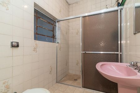 Casa à venda com 350m², 5 quartos e 8 vagasBanheiro 1