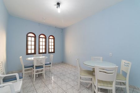 Casa à venda com 350m², 5 quartos e 8 vagasSala de Jantar