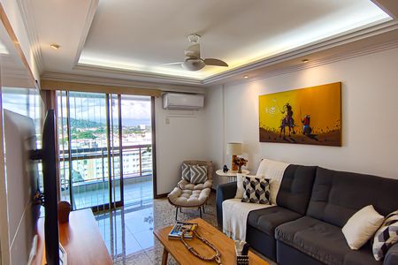 Apartamento à venda com 129m², 4 quartos e 2 vagas Apartamento à venda com 129m², 4 quartos e 2 vagasSala