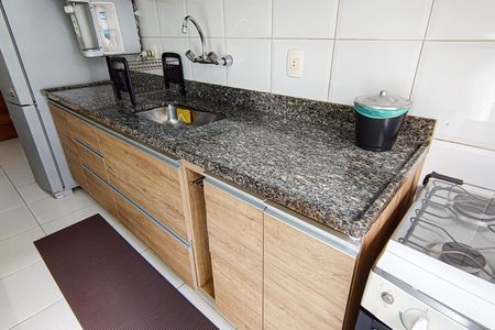 Apartamento à venda com 129m², 4 quartos e 2 vagas Apartamento à venda com 129m², 4 quartos e 2 vagasCozinha e Área de Serviço