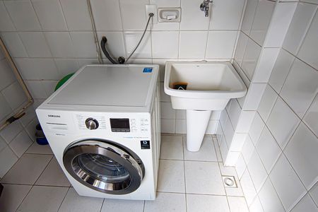 Apartamento à venda com 129m², 4 quartos e 2 vagas Apartamento à venda com 129m², 4 quartos e 2 vagasCozinha e Área de Serviço