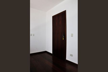 Casa à venda com 203m², 4 quartos e 5 vagas Casa à venda com 203m², 4 quartos e 5 vagasQuarto 2