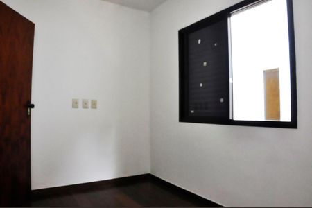 Casa à venda com 203m², 4 quartos e 5 vagas Casa à venda com 203m², 4 quartos e 5 vagasQuarto 1