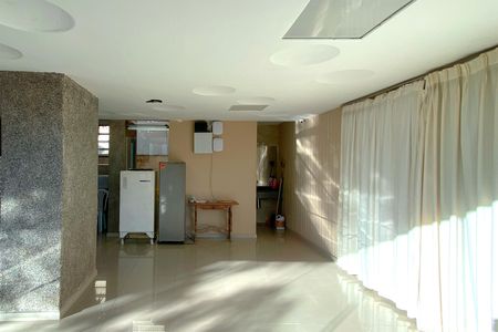 Apartamento à venda com 100m², 3 quartos e 1 vaga Apartamento à venda com 100m², 3 quartos e 1 vagaÁrea comum - Salão de festas