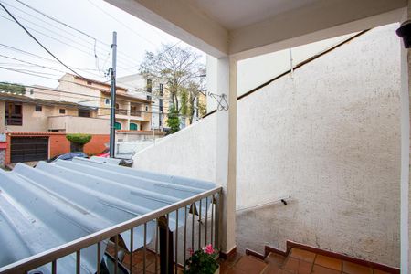 Casa à venda com 89m², 3 quartos e 2 vagas Casa à venda com 89m², 3 quartos e 2 vagasÁrea externa