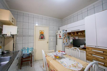 Casa à venda com 89m², 3 quartos e 2 vagas Casa à venda com 89m², 3 quartos e 2 vagasCozinha