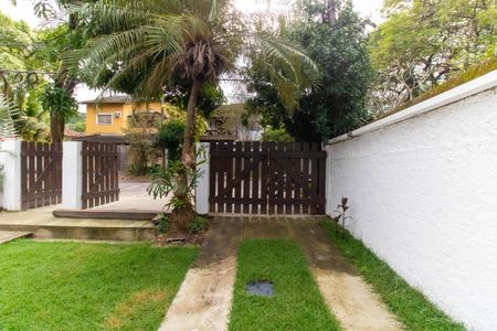 Casa à venda com 135m², 4 quartos e 2 vagas Casa à venda com 135m², 4 quartos e 2 vagasVista da Suíte