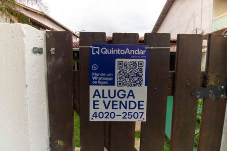 Casa à venda com 135m², 4 quartos e 2 vagas Casa à venda com 135m², 4 quartos e 2 vagasPlaquinha