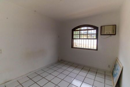 Casa à venda com 135m², 4 quartos e 2 vagas Casa à venda com 135m², 4 quartos e 2 vagasQuarto 1