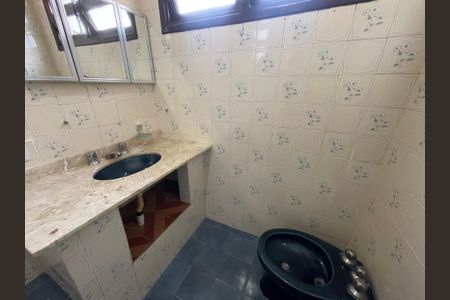 Casa à venda com 150m², 3 quartos e 3 vagasBanheiro 2