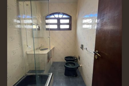 Casa à venda com 150m², 3 quartos e 3 vagasBanheiro 2