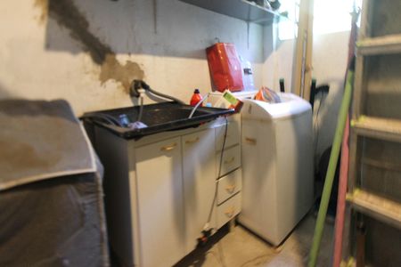 Casa à venda com 315m², 2 quartos e 1 vagaÁrea de Serviço