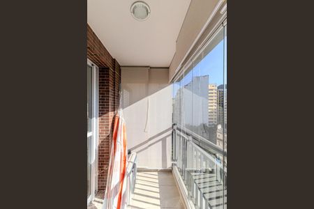 Apartamento à venda com 41m², 1 quarto e 1 vaga Apartamento à venda com 41m², 1 quarto e 1 vagaVaranda