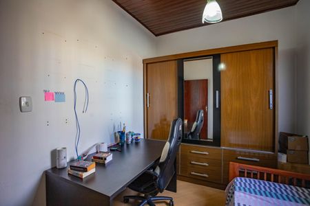 Casa à venda com 198m², 3 quartos e 3 vagas Casa à venda com 198m², 3 quartos e 3 vagasQuarto 2