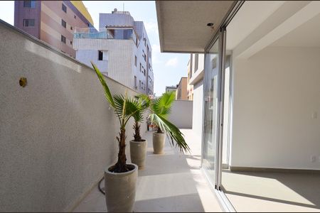 Apartamento à venda com 118m², 2 quartos e 2 vagasÁrea Privativa