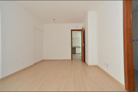Apartamento à venda com 118m², 2 quartos e 2 vagasSuite 2
