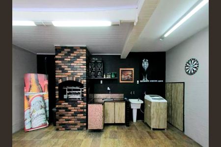 Casa à venda com 205m², 2 quartos e 2 vagas
