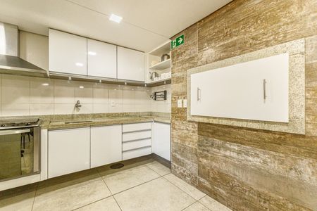 Apartamento à venda com 102m², 2 quartos e 2 vagasÁrea comum - Salão de festas