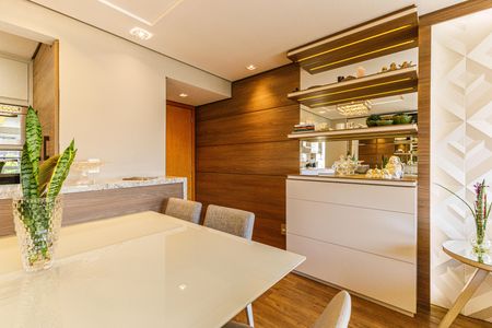 Apartamento à venda com 102m², 2 quartos e 2 vagasSala