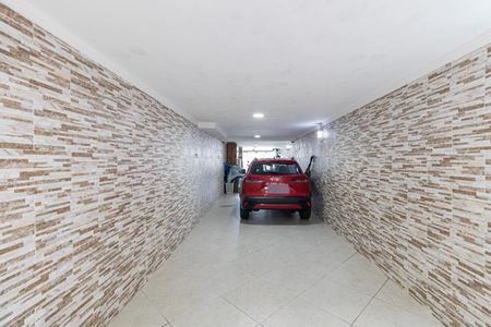 Casa à venda com 111m², 3 quartos e 4 vagas Casa à venda com 111m², 3 quartos e 4 vagasGaragem
