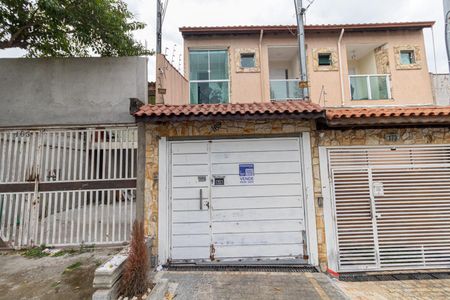 Casa à venda com 111m², 3 quartos e 4 vagas Casa à venda com 111m², 3 quartos e 4 vagasFachada - Placa