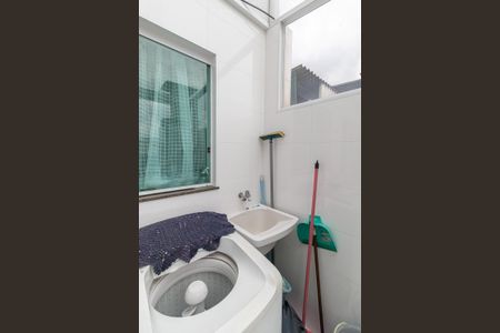 Casa à venda com 111m², 3 quartos e 4 vagas Casa à venda com 111m², 3 quartos e 4 vagasÁrea de Serviço