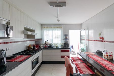 Casa à venda com 111m², 3 quartos e 4 vagas Casa à venda com 111m², 3 quartos e 4 vagasCozinha