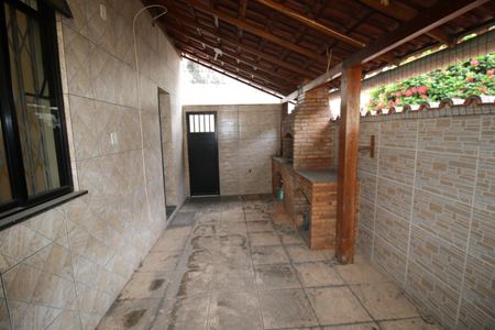 Casa à venda com 69m², 2 quartos e sem vagaÁrea gourmet Churrasqueira