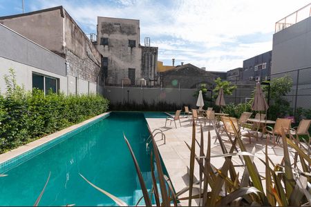 Apartamento para alugar com 36m², 1 quarto e sem vaga Apartamento para alugar com 36m², 1 quarto e sem vagaÁrea Comum - Piscina